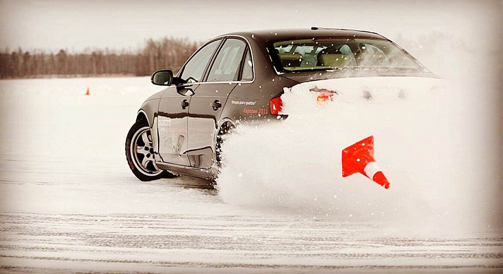 Контраварийное вождение в Перми. Ultra Подарки. Купить уроки контраварийного вождения в Перми. Научитесь водить машину в любых условиях! Сервис UltraPodarki.ru 8 800 505 95 30. Контраварийное вождение Пермь, контраварийное вождение, экстремальное вождение Пермь, экстремальное вождение, обучение вождению Пермь, обучение вождению, вождение Пермь, вождение,  курс вождения Пермь, курс вождения, курсы экстремальное вождения Пермь, курсы экстремального вождения, обучение в автошколе Пермь, обучение в автошколе