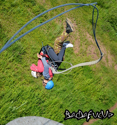 Роупджампинг - прыжки с верёвкой в Перми. Подарочные сертификаты Ultra Подарки. Роупджампинг в Перми - Экстремальный оригинальный подарок или подарочный сертификат на Роупджампинг - прыжки с верёвкой. Сервис UltraPodarki.ru 8-800-505-95-30. роупджампинг Пермь, прыжок веревка Пермь, роупджампинг, прыжок веревка, прыжок с веревкой, Подарок, подарочный сертификат, экстрим, экстремальный подарок