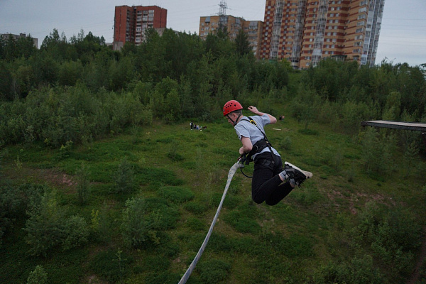 Роупджампинг - прыжки с верёвкой в Перми. Подарочные сертификаты Ultra Подарки. Роупджампинг в Перми - Экстремальный оригинальный подарок или подарочный сертификат на Роупджампинг - прыжки с верёвкой. Сервис UltraPodarki.ru 8-800-505-95-30. роупджампинг Пермь, прыжок веревка Пермь, роупджампинг, прыжок веревка, прыжок с веревкой, Подарок, подарочный сертификат, экстрим, экстремальный подарок