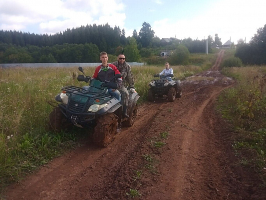 Катание на квадроциклах в Перми. Сервис Ultra Подарки. Подарочный сертификат на катание на квадроциклах в Перми. Закажите катание на квадроциклах недорого и наслаждайтесь активным отдыхом с друзьями. Выбирайте живописные маршруты для езды на квадроциклах. Сервис UltraPodarki.ru 8800-505-9530. Катание на квадроциклах, Прокат квадроциклов, езда на квадроцикле, прокат квадроциклов Пермь, катание на квадроциклах Пермь, Катание на квадроциклах зимой, Катание на квадроциклах летом, Сертификат на катание на квадроциклах 

