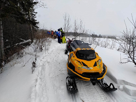 Прокат снегоходов в Перми в подарок. Сервис Ultra Подарки
. ✳️✴️❄️ Подарочный сертификат на прокат снегоходов в Перми с друзьями ❄️✴️✳️. Закажите прокат снегоходов в подарок для мужчин и парней на день рождения по привлекательным ценам. Езда на снегоходах это ещё и активный зимний отдых. Сервис UltraPodarki.ru ☎️ 8 (800) 505-95-30	. катание на снегоходах, подарочный сертификат на катание на снегоходе, прокат снегоходов, прокат снегоходов Пермь, катание на снегоходах Пермь, езда на снегоходе