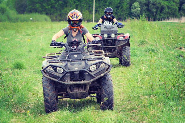 Катание на квадроциклах в Перми. Подарочные сертификаты Ultra Подарки. Подарочный сертификат на катание на квадроциклах в Перми. Закажите прокат квадроциклов и наслаждайтесь активным отдыхом с друзьями. Выбирайте живописные маршруты для езды на квадроциклах. Сервис UltraPodarki.ru 8 800 505 95 30. Катание на квадроциклах, катание на квадроциклах Пермь, прокат квадроциклов, прокат квадроциклов Пермь, езда на квадроцикле, езда на квадроцикле Пермь, катание на квадроциклах зимой, Катание на квадроциклах летом, сертификат на катание на квадроциклах, сертификат квадроциклы, сертификат квадроциклы Пермь
