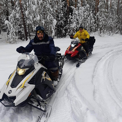 Катание на снегоходах в Перми в подарок. Сервис Ultra Подарки
. ✳️✴️❄️ Подарочный сертификат на катание на снегоходах в Перми с друзьями ❄️✴️✳️. Закажите прокат снегоходов в подарок для мужчин и парней на день рождения по привлекательным ценам. Езда на снегоходах это ещё и активный зимний отдых. Сервис UltraPodarki.ru ☎️ 8 (800) 505-95-30	. катание на снегоходах, подарочный сертификат на катание на снегоходе, прокат снегоходов, прокат снегоходов Пермь, катание на снегоходах Пермь, езда на снегоходе