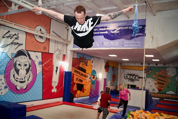  Батутный центр в Перми. Сервис Ultra Подарки. Купить подарочный сертификат в батутный центр, попробуйте прыжки на батуте в Перми. Сервис UltraPodarki.ru 8 (800) 555 95-30.. Батутный центр , батутный центр, батутный центр цены, батутный центр в Перми,  батутный парк, батут прыгать, прыжки +на батуте, батут Пермь, батут спорт