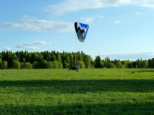 Полёт с инструктором на параплане в Перми. Ultra Подарки. Полёт с инструктором на параплане в Перми. Попробуйте полёт на двухместном параплане над столицей. Сервис: UltraPodarki.ru 8 800 505 95 30. Полёт на параплане, полёт на параплане Пермь, полёт с инструктором на параплане Пермь, полёт с инструктором на параплане, параплан Пермь, параплан, парапланеризм Пермь, купить параплан Пермь