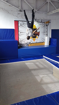  Батутный центр в Перми. Сервис Ultra Подарки. Купить подарочный сертификат в батутный центр, попробуйте прыжки на батуте в Перми. Сервис UltraPodarki.ru 8 (800) 555 95-30.. Батутный центр , батутный центр, батутный центр цены, батутный центр в Перми,  батутный парк, батут прыгать, прыжки +на батуте, батут Пермь, батут спорт